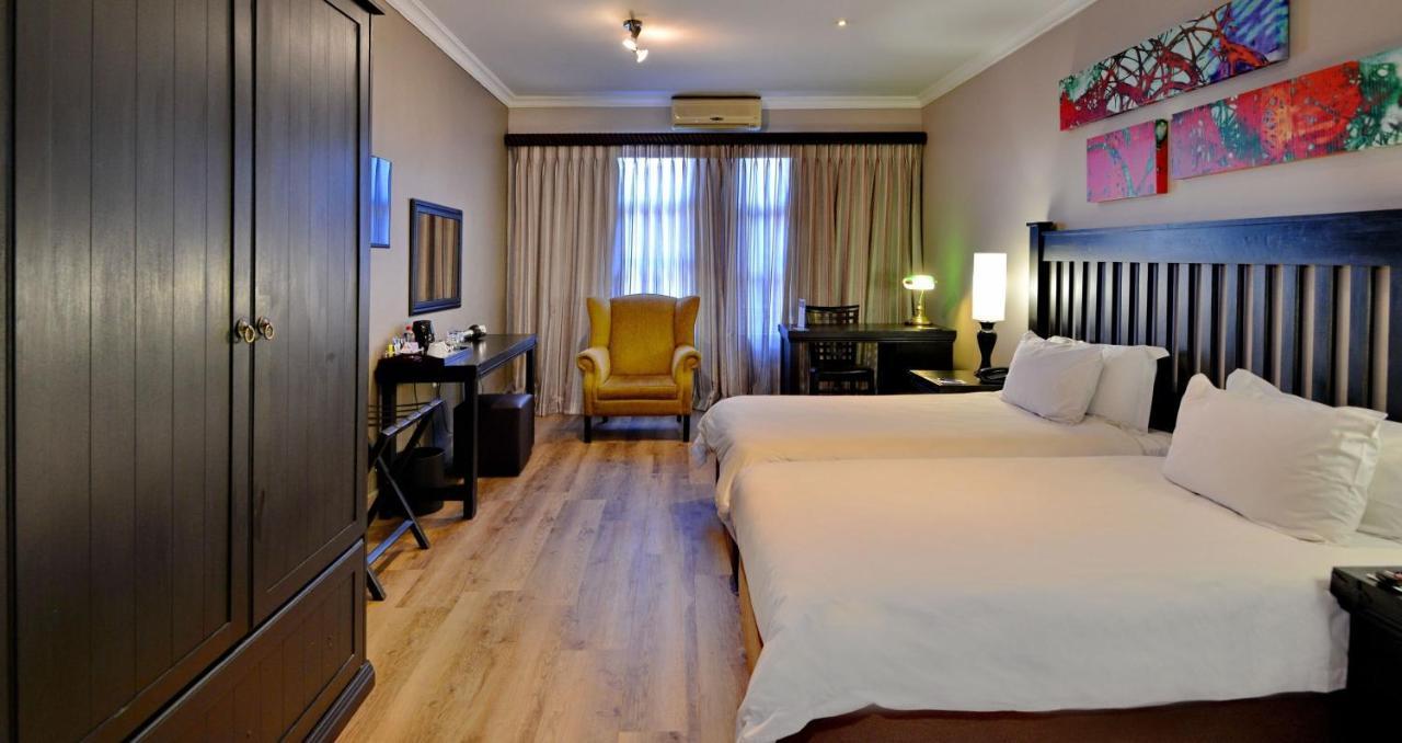 Anew Hotel Highveld Emalahleni エクステリア 写真