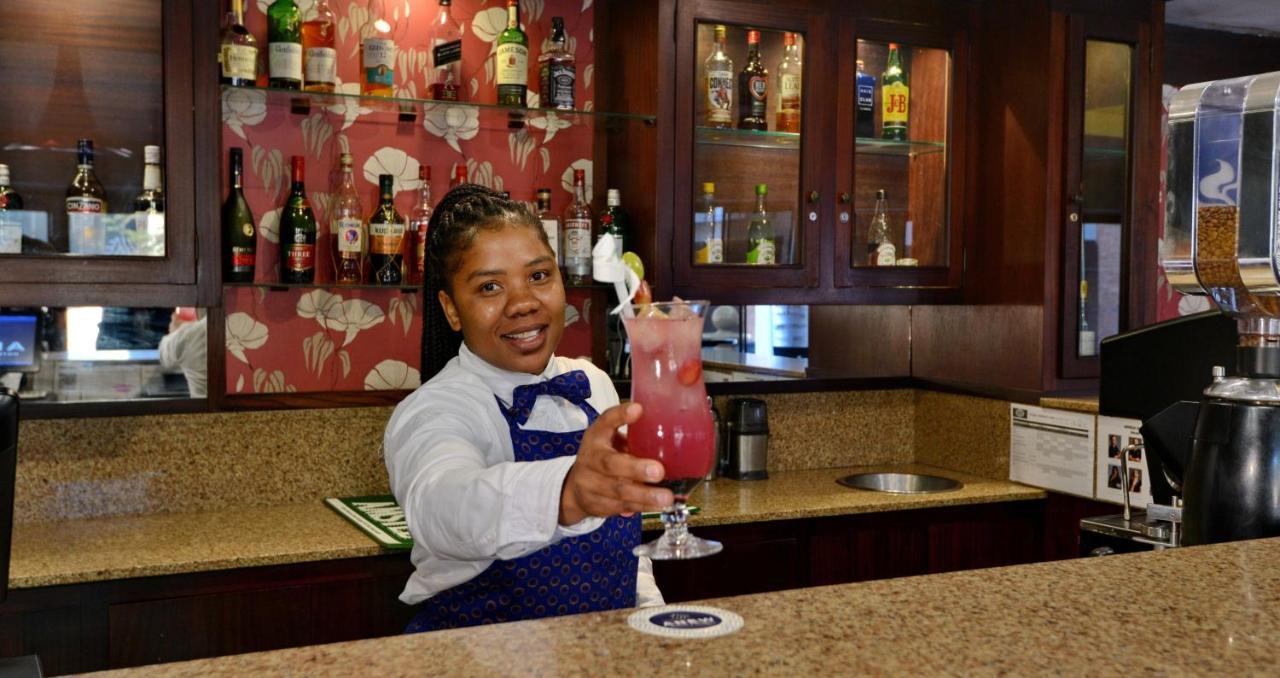 Anew Hotel Highveld Emalahleni エクステリア 写真