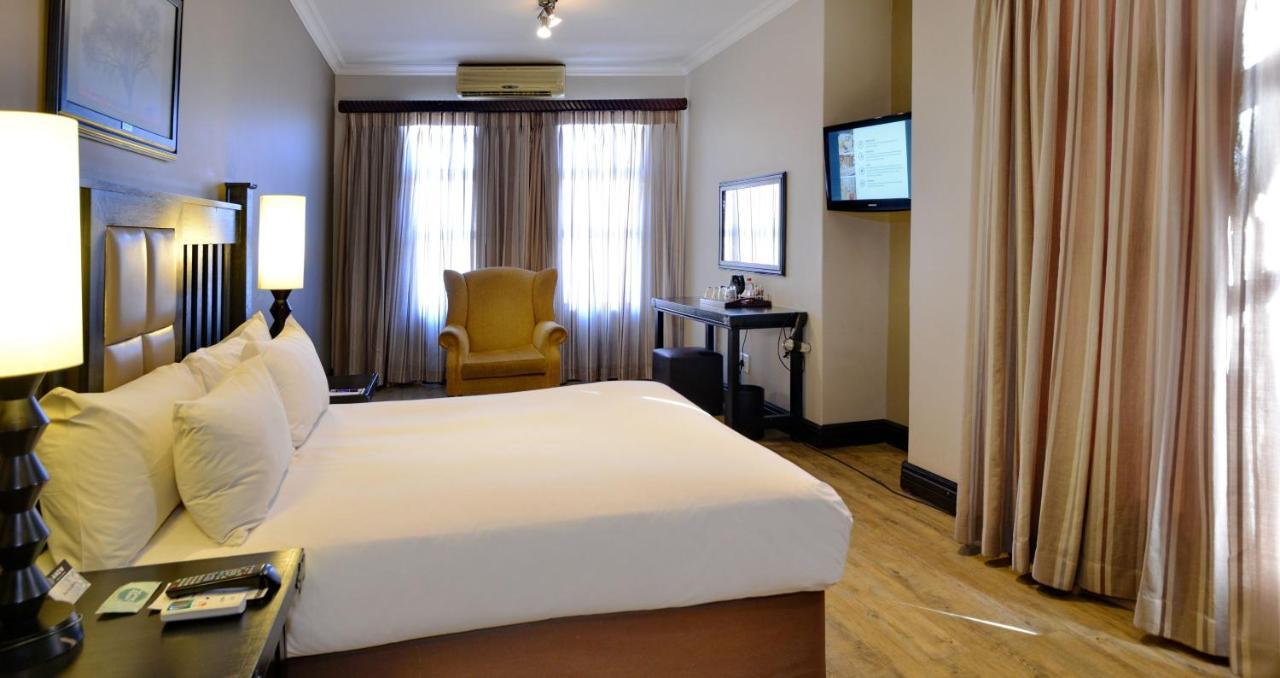 Anew Hotel Highveld Emalahleni エクステリア 写真