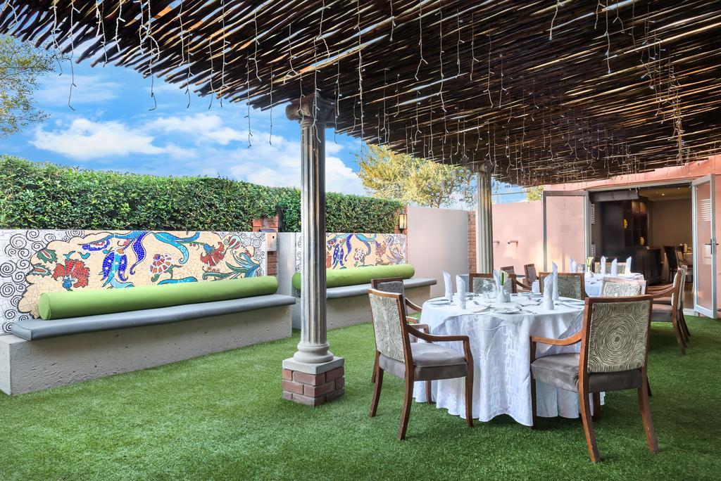 Anew Hotel Highveld Emalahleni エクステリア 写真