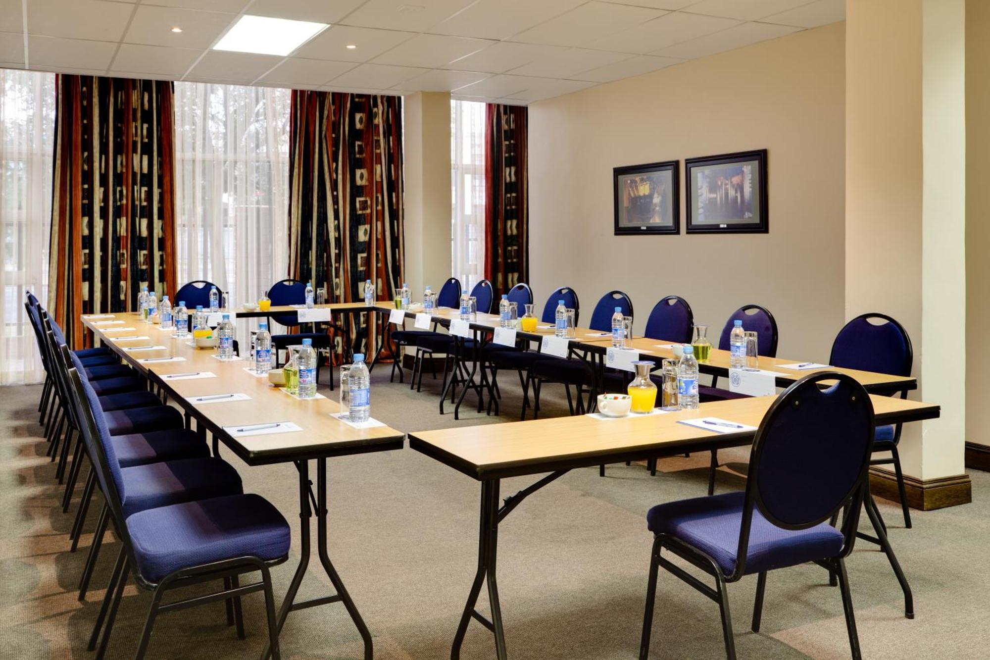 Anew Hotel Highveld Emalahleni エクステリア 写真