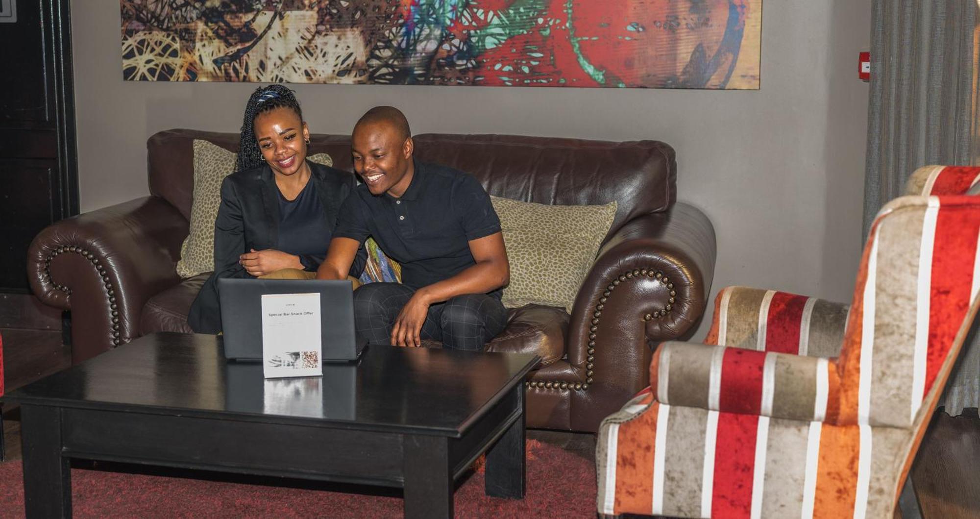 Anew Hotel Highveld Emalahleni エクステリア 写真