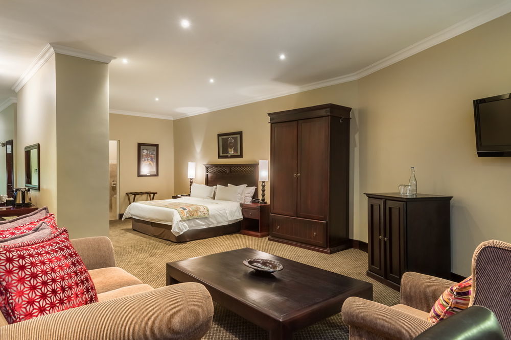 Anew Hotel Highveld Emalahleni エクステリア 写真